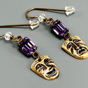 Örhängen i form av en teatermask med komedi och tragedi, vintage Swarovski-strass, hypoallergena niobiumörhängen