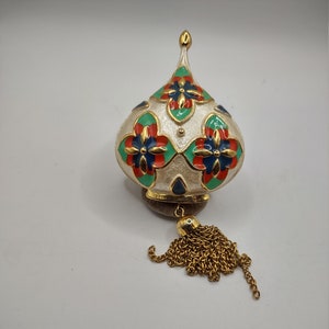 1960&#39;s Park Lane Enamel Tassel Brooch pendant