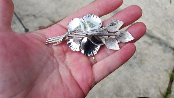 1950's Coro Silver Tone Flower Brooch - image 5