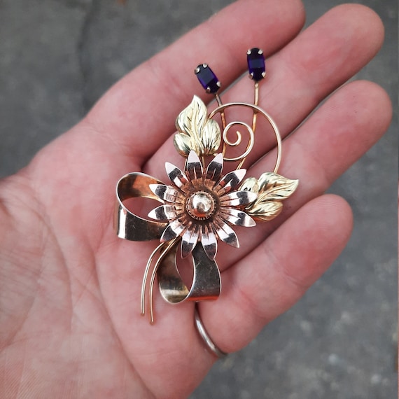 Vintage brooch pin gold Gem