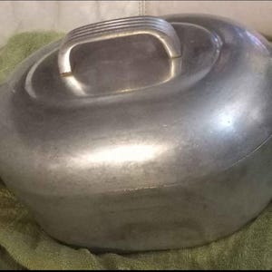 Magnalite Roasterette 4263- Wagner Ware Sidney 4 1/2 quarts- Oval aluminum dutch oven