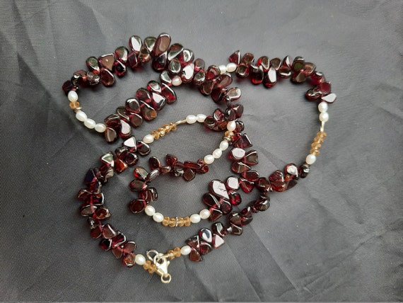 Red Teardrop Garnet And White Pearl Gemstone Necklace View 6