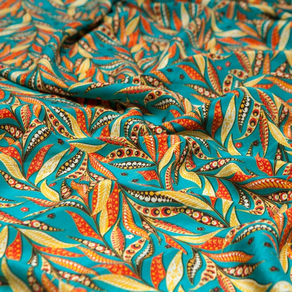 Retro floral print bright blue silk rcrepe de chine fabric for dress by the yard