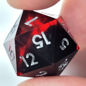 From the Pit - Single D20 D&D Würfel | Handgefertigte Dungeons and Dragons Würfel