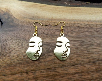 Abstract Human Face Dangle Earrings: Gold Metal Alloy Art