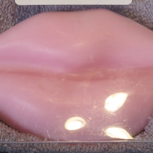 Valentines Day Hot Lips Soap bar 6&#39; bar with washcloth in clear gift box  great for Valentines day