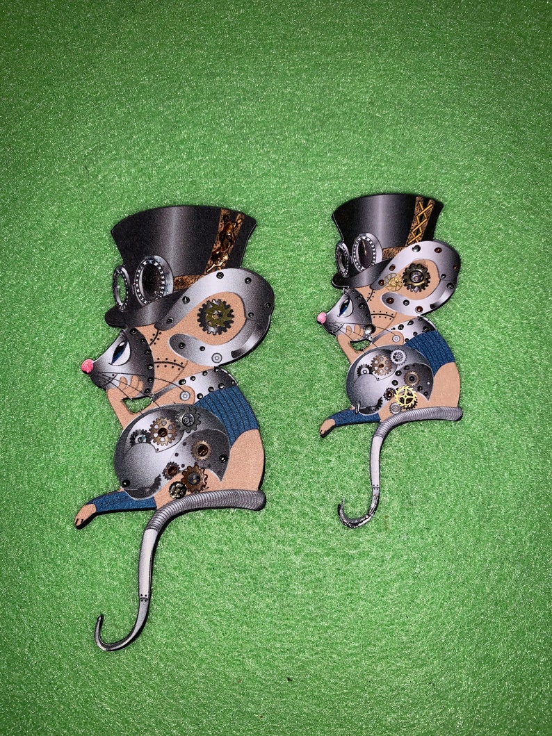 Steampunk Mouse Goggles Top Hat 3D Gears Embellished Stickles Lightweight Chipboard DarlingArtByValeri Scrapbooking Mini Albums Cards 3 Inches