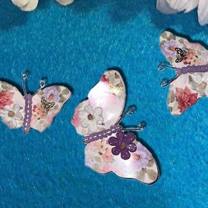 Frühling Blumen Papier Schmetterlinge Glasperlen Körper Verzierungen Scrapbooking Karten machen Ephemera Darling Kunst von Valeri