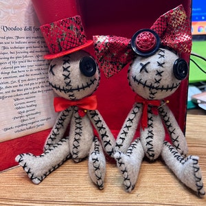 Voodoo-Liebespuppen, beweglich, handgefertigt, verzierte Box, DarlingArtByValeri, Wicca-Zaubersprüche, AUF BESTELLUNG GEFERTIGT, dieser Voodoo, den du tust