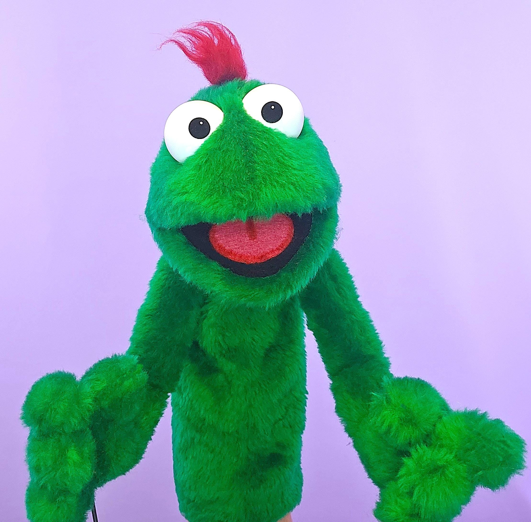 Rod-arm Practice Puppet Mark 1 - Green! - Etsy Canada