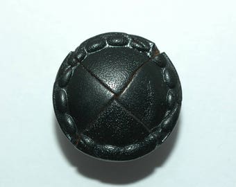 Black Woven Leather Button w/ Stitch Rim Sz 3/4"