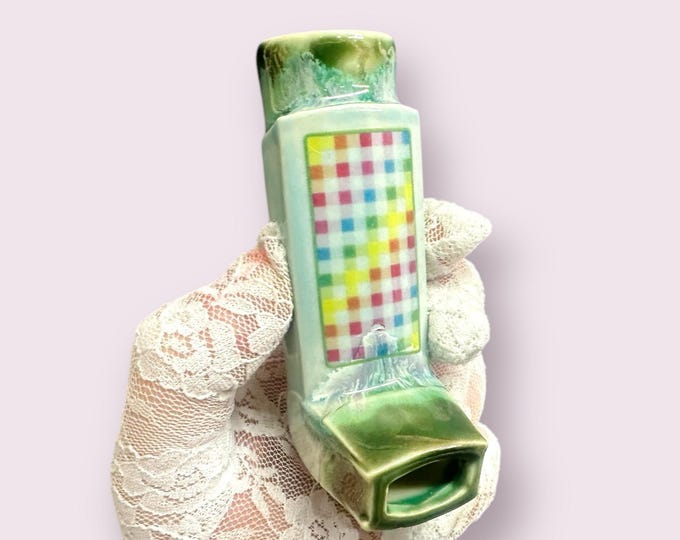 Rainbow Gingham on Greens Inhaler