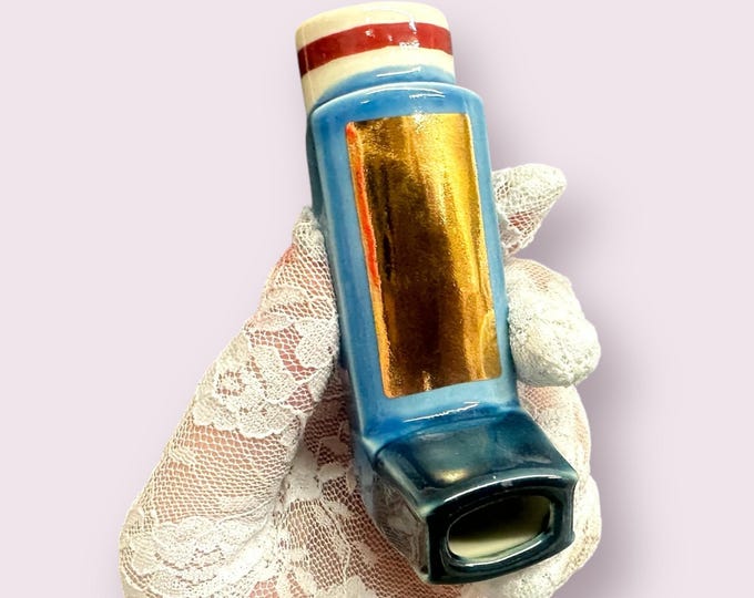 Gold Box on Realistic Inhaler Pipe