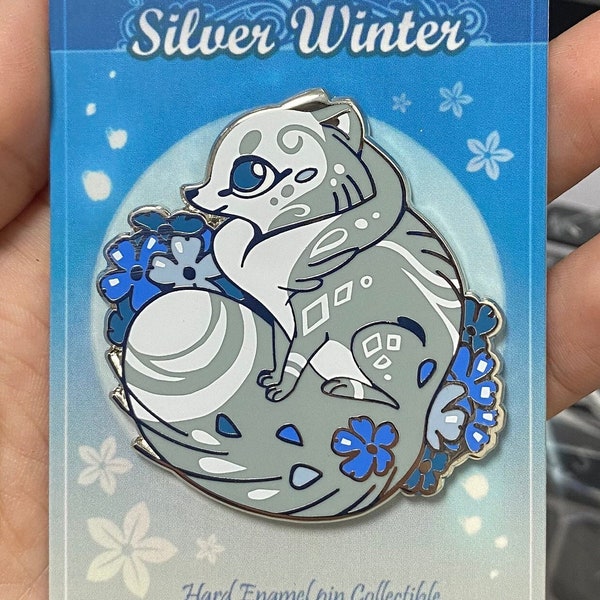 Arctic Fox Winter Silver serie Hard Enamel Pin