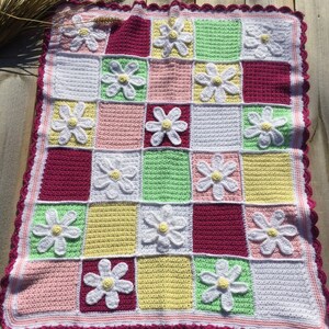 Daisy Baby Blanket