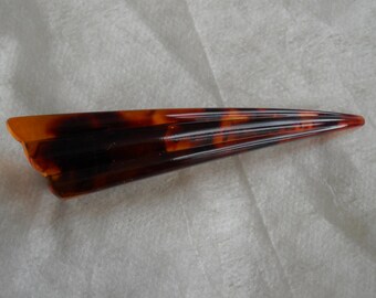 Late 80's Japanese Alligator Hair Clip with teeth - Turtle color, Triangular shape -. Handmade finished