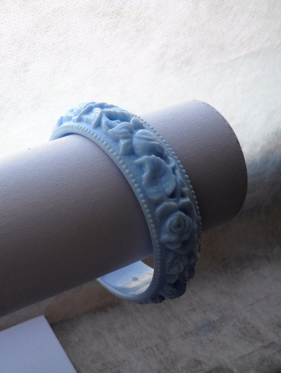 Floral bracelet in blue gray clear and turquoise … - image 2
