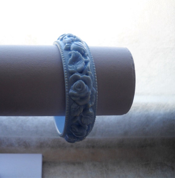 Floral bracelet in blue gray clear and turquoise … - image 3