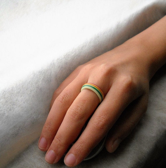 The Rainbow Ring - 60s Lucite boho ring, multicol… - image 1