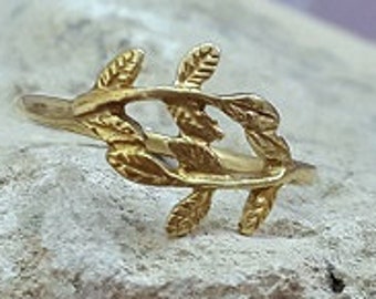 14Kゴールドフィルドリーフリング：Dainty Branch Jewelry