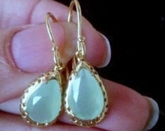 Seafoam mint earrings, dangle earrings, Chandelier earrings, green earrings, Drop earrings