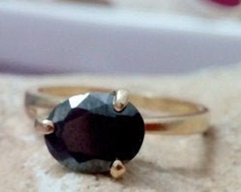 Onyx ring, gemstone ring, black oval ring, stackable ring, stacking ring, gold ring ,prong ring, birthday gift