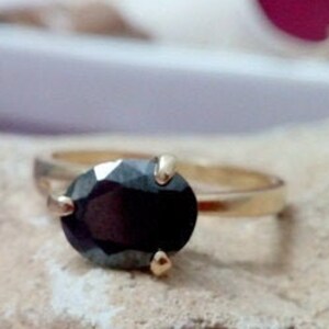 Onyx-edelsteenring: 14k gold filled stapelbare ring