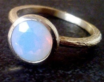 Rainbow Moonstone Ring - Gemstone Ring - Charm Ring - Rainbow Moonstone Jewelry - Gold Ring - Simple Ring