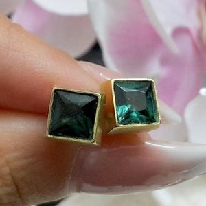 Green Tourmaline posts,  Art Deco studs, Bridal Earrings, Square Studs, Gold Earrings, Wedding Jewelry ,Bridal Wedding Studs