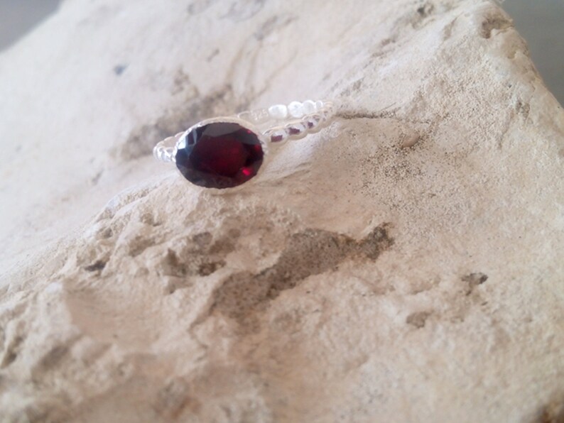 Garnet Ring Sterling Silver ring SALE January Birthstone,Garnet Silver Ring,gemstone ring birthstone jewelry,oval simple ring