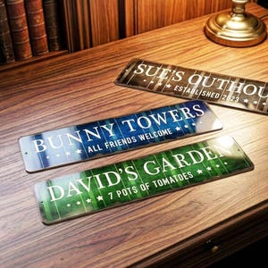 Kundenspezifisches Garten-Namensschild, personifizierte Zuteilung oder Haustier-Haus-Plakette, rustikales hölzernes Metalldekor