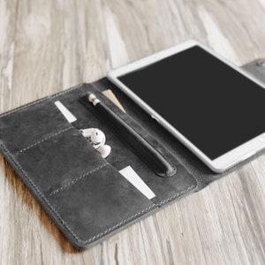 Personalized Leather 2019 iPad mini 5 / air 10.5 / Pro 12.9 / 9.7 Retina Leather Portfolio Case w/ apple pencil holder - Gray