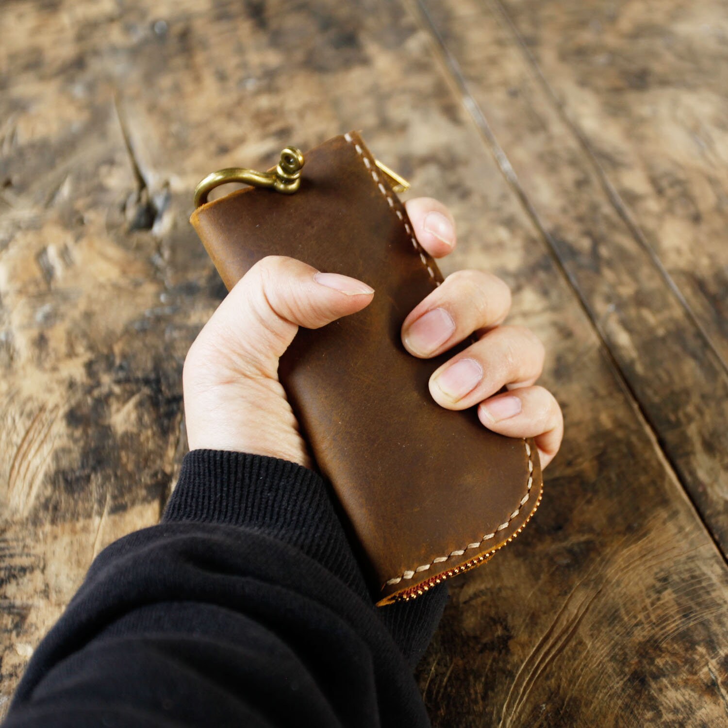 Auto Schlüsseletui, Leder Autoschlüssel Hülle Brieftasche Schlüsselanhänger  mit Reißverschluss Auto Funkschlüssel Halter Schlüssel Kasten, Transparente  Auto Ledertasche für Männer und Frauen,Rot : : Fashion