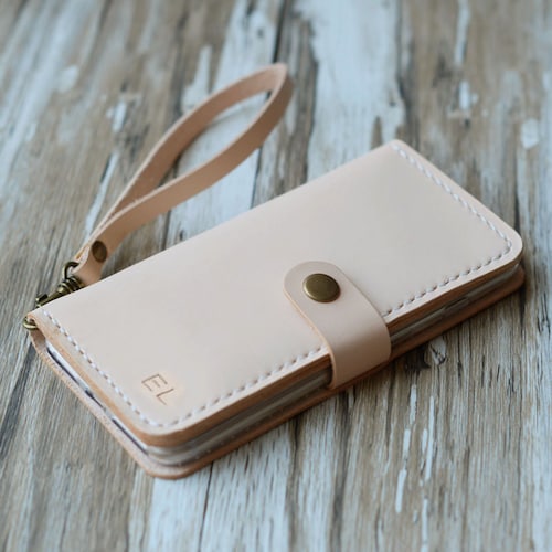 Wristlet Genuine Vegetable Tanned Leather Iphone 14 14 Pro Etsy Wristlet Genuine Vegetable Tanned Leather Iphone 14 14 Pro Etsy