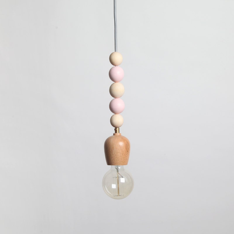 Luminaire en Bois avec Des Perles - Rose et Naturel. L'éclairage, Éclairage Au Plafond, Pendentif Cl