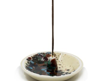 Tide Pool Mosaic Incense Basin – Hand-Polished Turquoise & Cinnabar Glass Ritual Dish – Artisan River Rock Style Ash Catcher