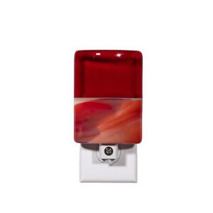 Czerwona lampka nocna Crimson Red Sunset Horizon, ciepłe czerwone szkło topione, nowoczesna lampa akcentowa Canyon z czujnikiem zmierzchu do wtyczki do korytarza i sypialni