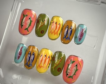 Handmade Ocean Fish Press On Nails | 3D Koi & Tropical Fish Art | Colorful Glossy Short Nails For Summer Vacation Vibe