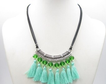 Green Necklace,Tassels Necklace,Beaded Necklace,Statement Necklace,Crystal Necklace,Bridesmaid Jewelry,Wedding Gift Ideas,Fashion Necklace