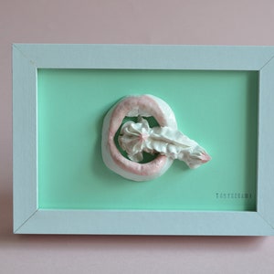 Picture with artistic porcelain mouth sculpture, Porcelain Sculpture on a picture or canvas, Painting and illustration for home decoration image 2