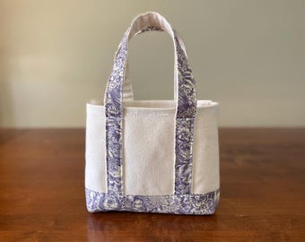 Mini bolso de mano de lona con diseño floral para AA Al-Anon, almuerzo o regalo.