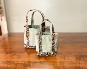 Bolso tote pequeño de lona: Algodón con estampado de follaje otoñal y ultrasuede verde salvia. Ideal para regalo, libros, como bolso pequeño o mini bolso con estampado de hojas de otoño.