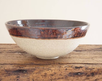 Stoneware bowl. Serving bowl. Handmade studio pottery X32