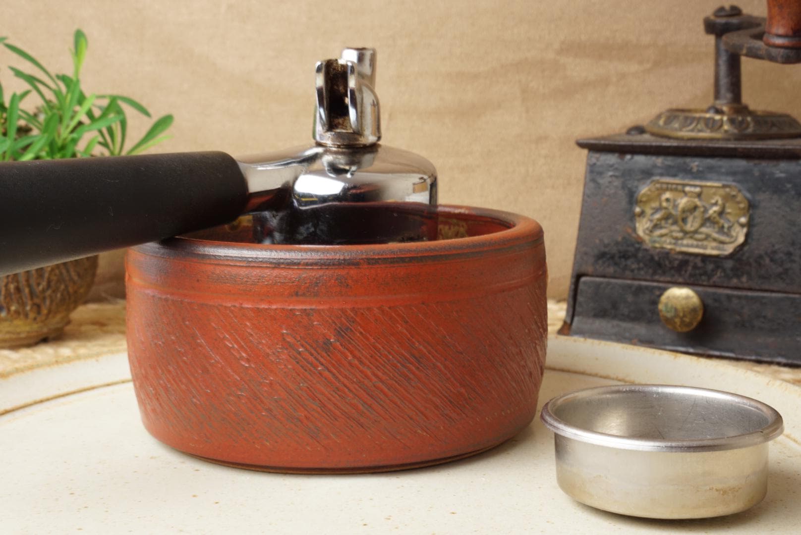 Knock box. Red Coffee knock box. Handmade studio pottery. Height 6cm, Diameter 12.5cm. G2574 StevaCeramics