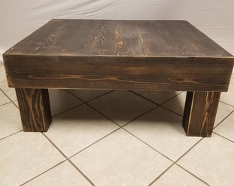 Farmhouse coffee table- rustic coffee table- farmhouse furniture- living room furniture- cottage style table- rustic decor- farmhouse style