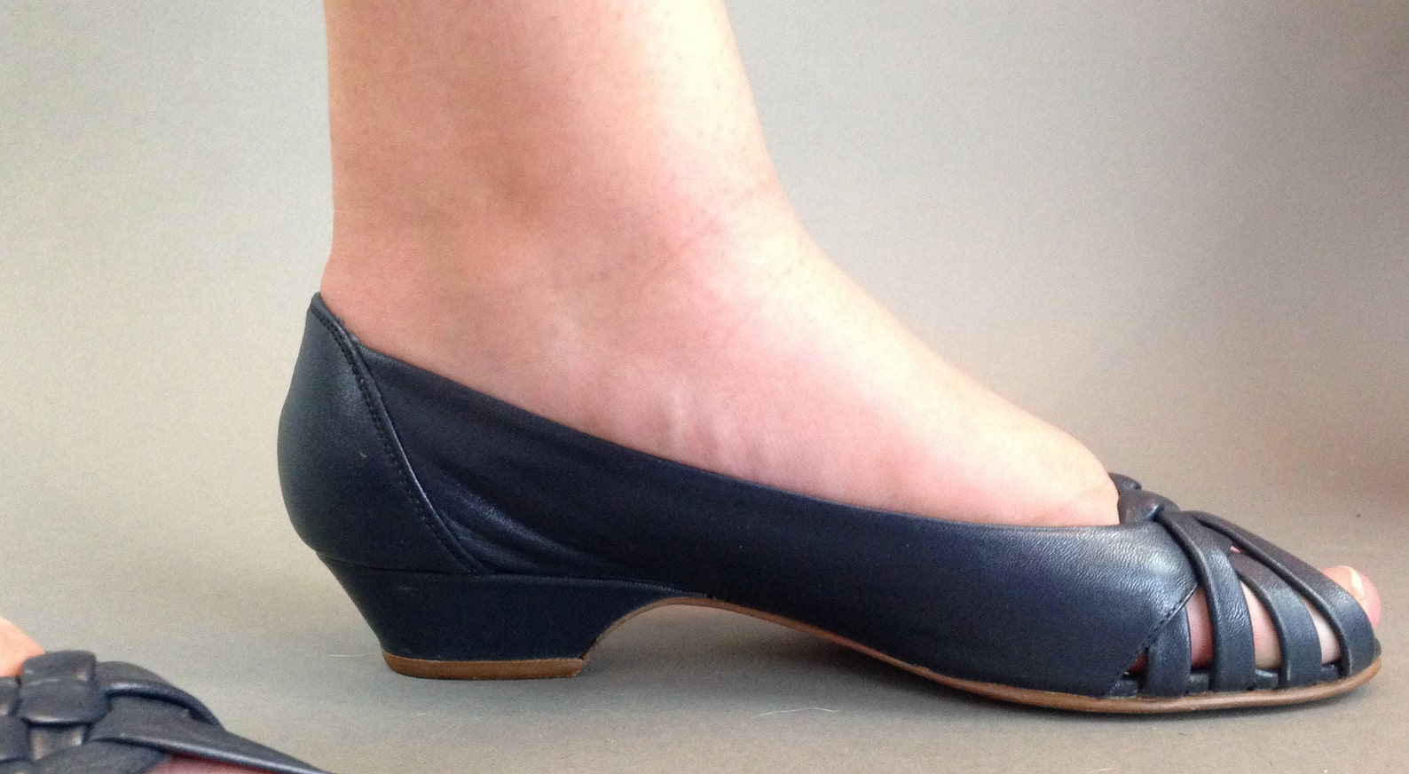 ramona ring bow kitten heel