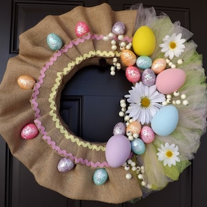 Spring Wreath. Easter Wreath. Eggs on the wreath. Daisy on the wreath - Great Mother&#39;s Day Gift!
