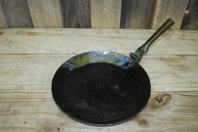 9.5 skillet with folding handle Camping Etsy