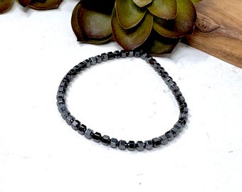 Hematite 4mm Faceted Hexagon Bead Stretch Bracelet (0047)
