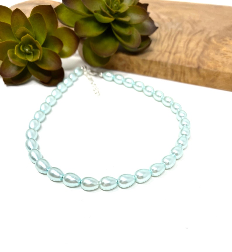 1633 Light Blue Glass Pearl Choker Necklace Pale Aqua Pearl Choker